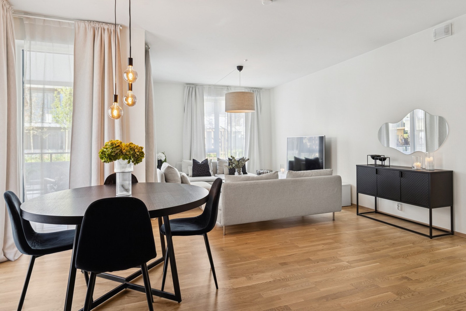 God takhøyde som gir en god romfølelse. Galleribilde