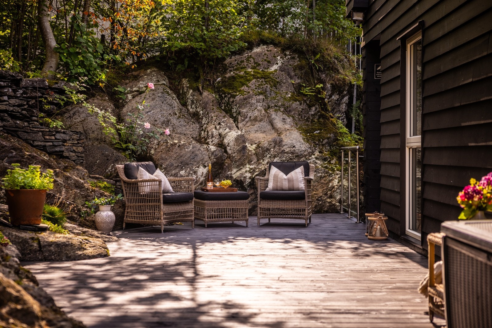 - Terrasse på baksiden av huset - Galleribilde