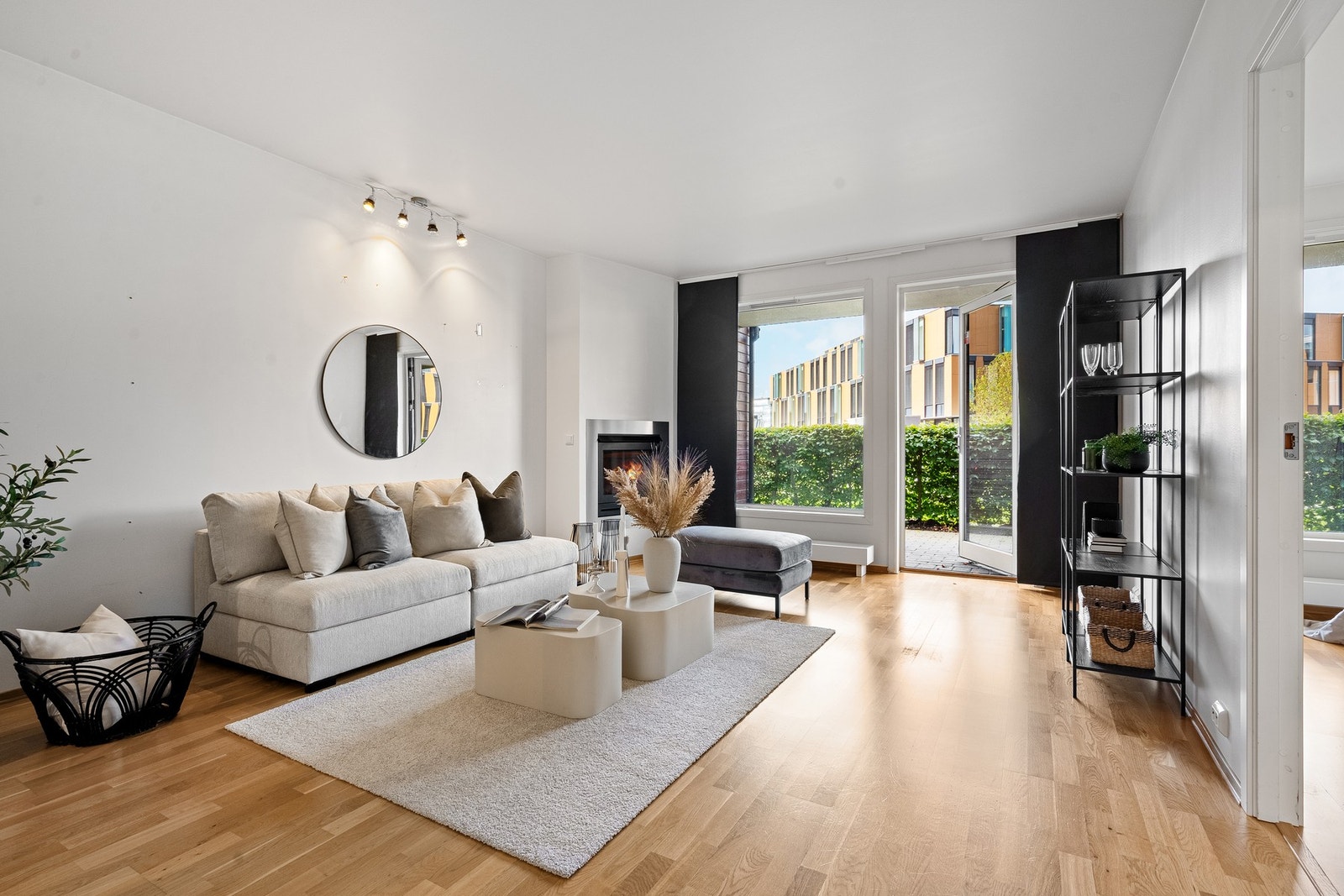 Velkommen inn! Det er gasspeis i stue. Galleribilde