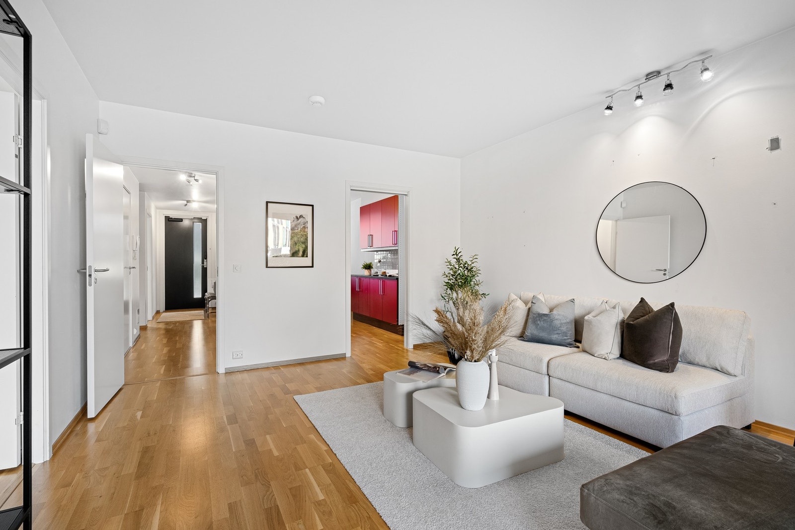 Stuen kan enkelt innredes i ulike soner. Galleribilde