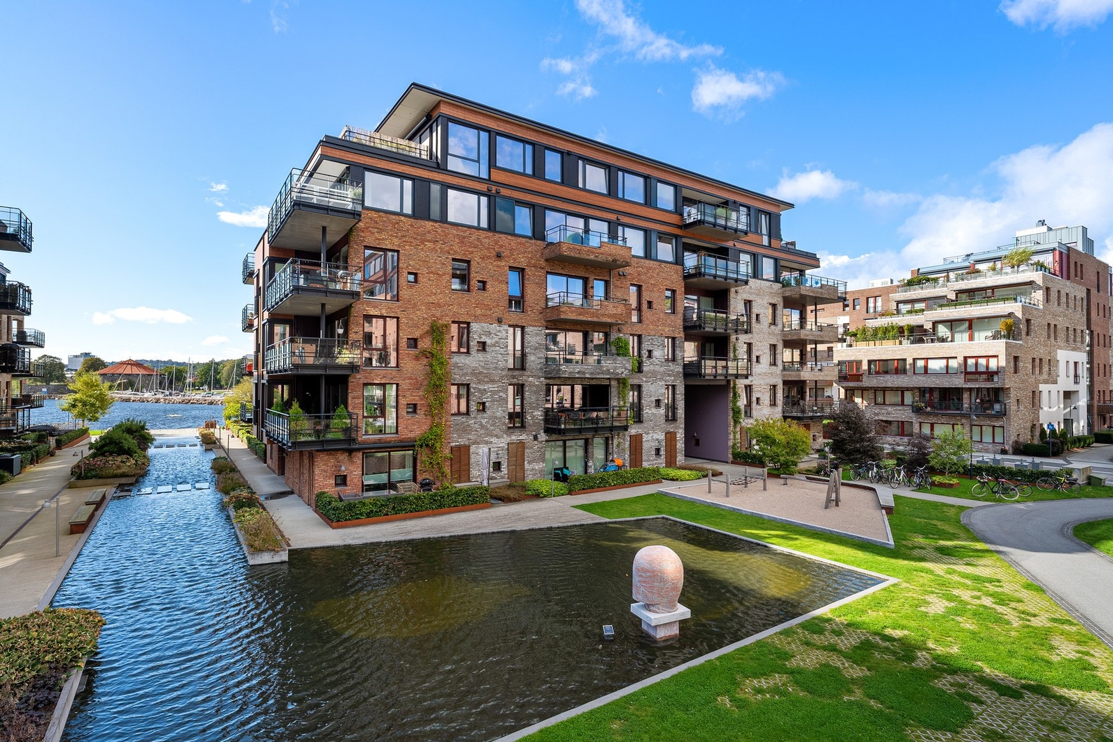 Bystranda Blå byr på fine og frodige fellesområder! Galleribilde