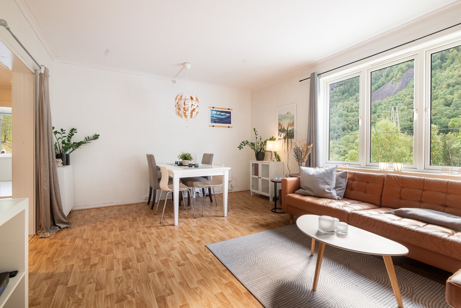 EiendomsMegler1 v/Ann Helén Jamtveit presenterer Fossoveien 12A! Galleribilde