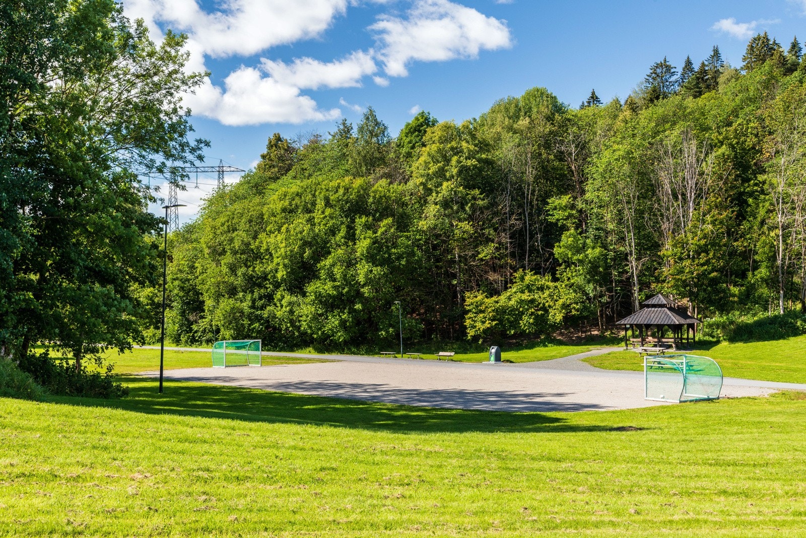 Området ligger perfekt til med hensyn til adkomst til ulike aktiviteter og rekreasjonsmuligheter. Galleribilde