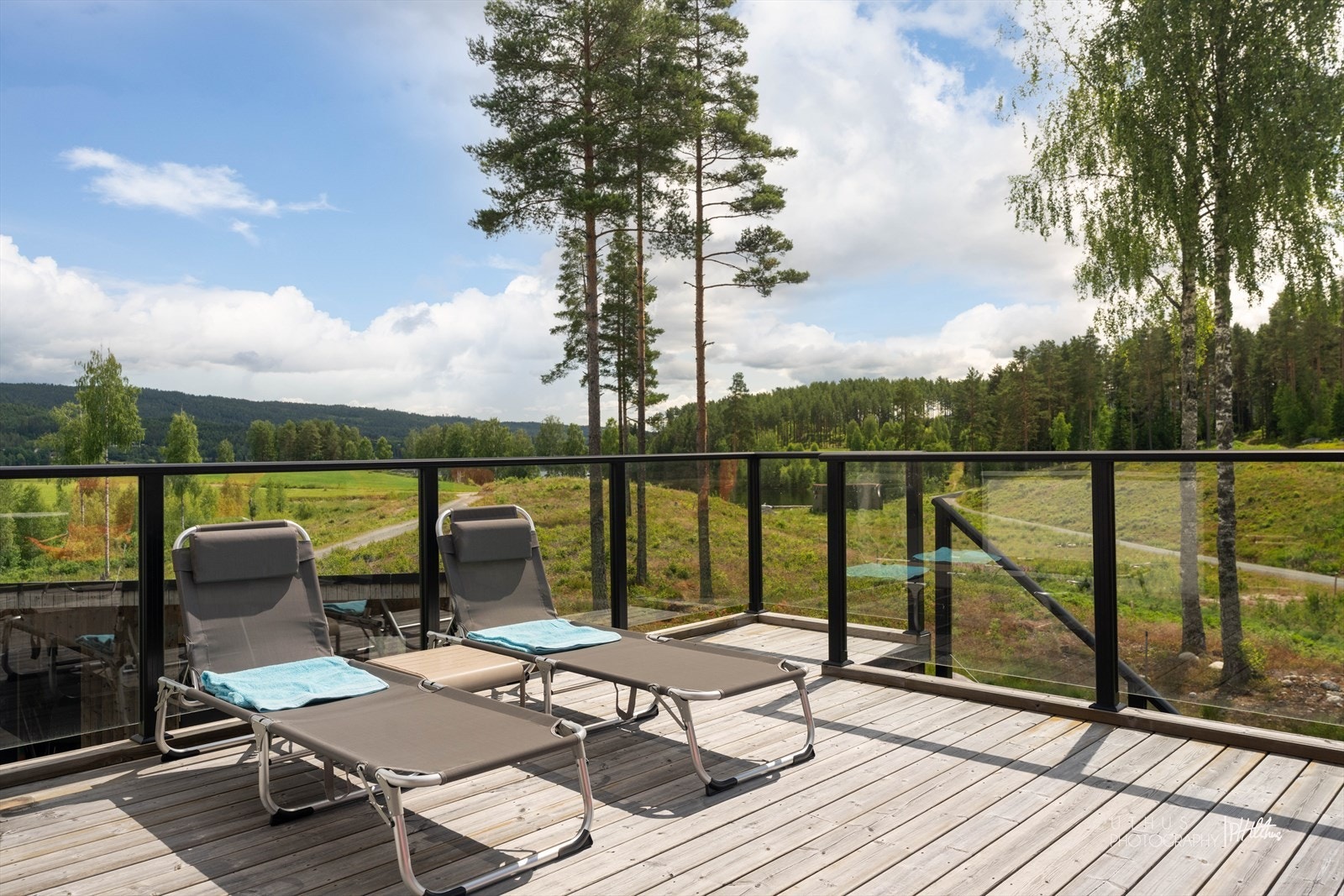 Det er også trapp opp til takterrasse fra utsiden. Galleribilde