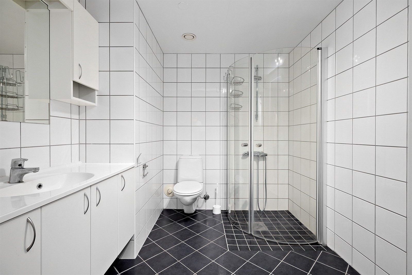 Det er 2 baderom i boligen. Galleribilde