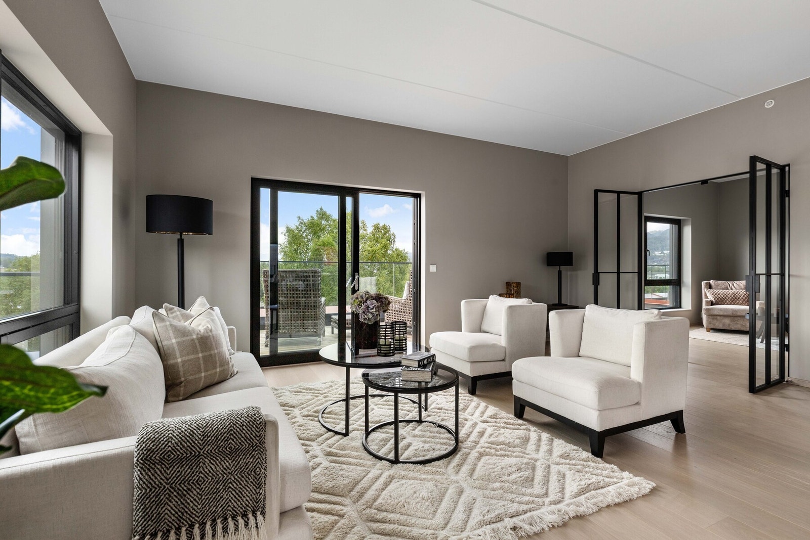 Sofakroken blir en naturlig plass for avslapning og hyggelige stunder Galleribilde