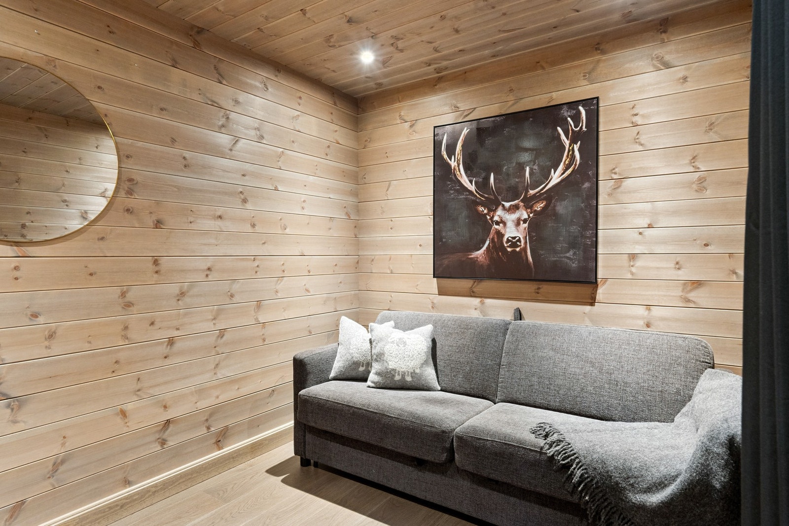 Praktisk alkove med inngang fra kjøkkenet Galleribilde