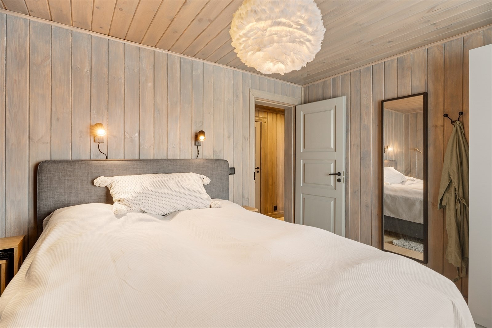 Hovedsoverommet med garderobeskap Galleribilde