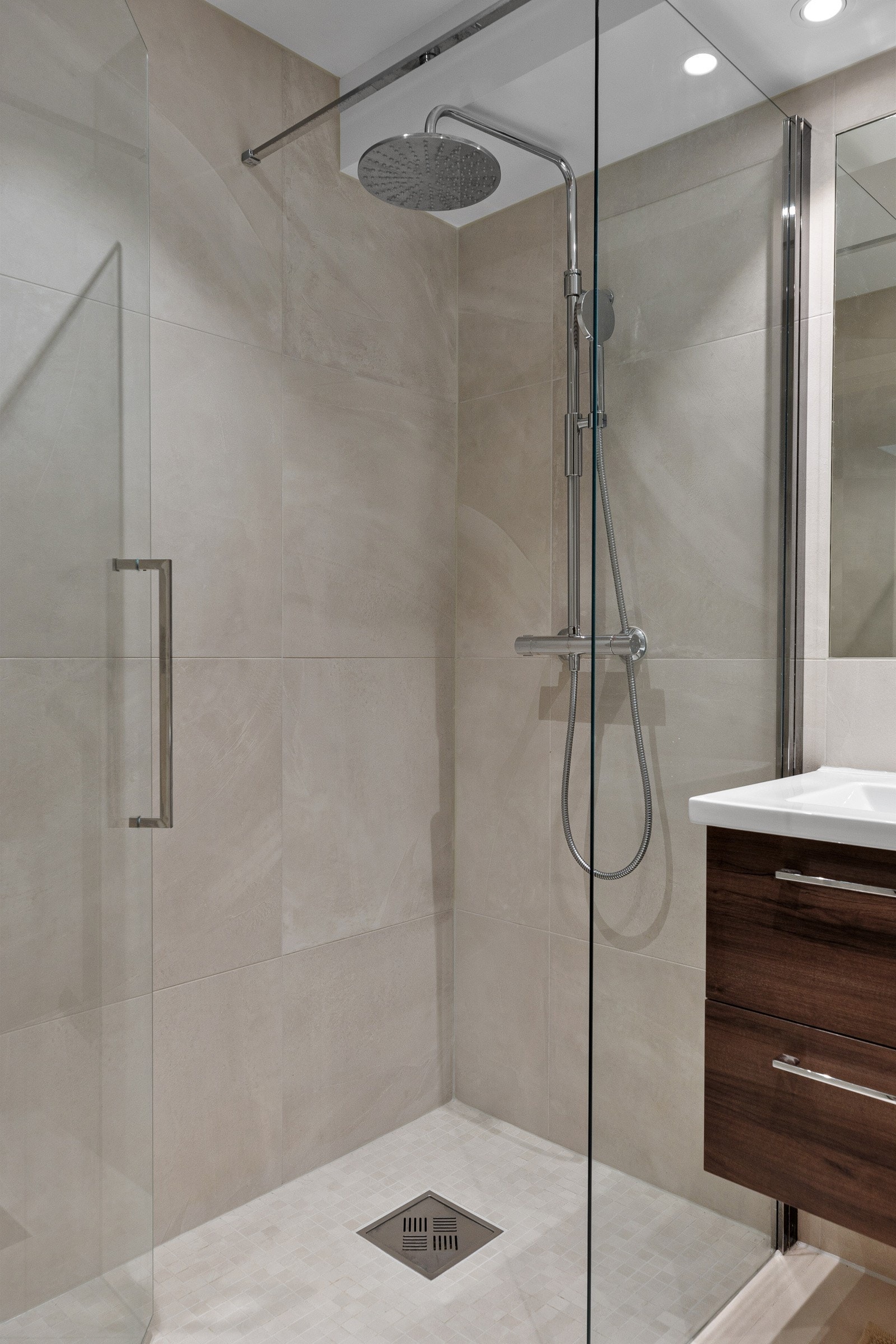 - Stor og romslig dusjsone - Galleribilde