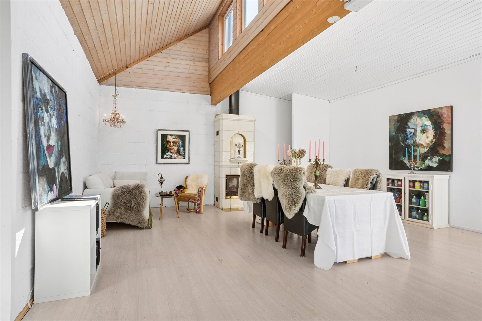 God takhøyde. Galleribilde