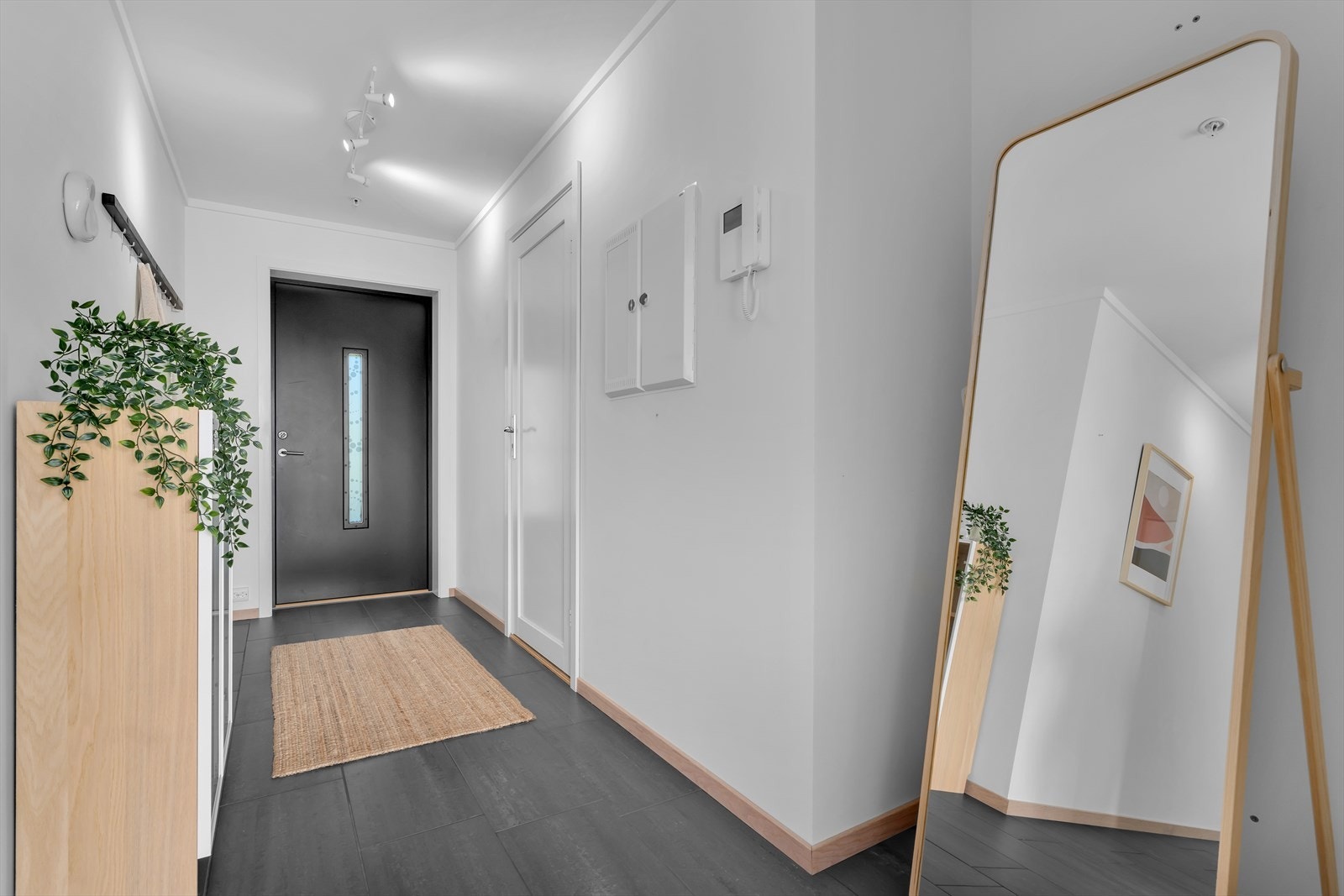 Her er det nisje for garderobemøblement Galleribilde