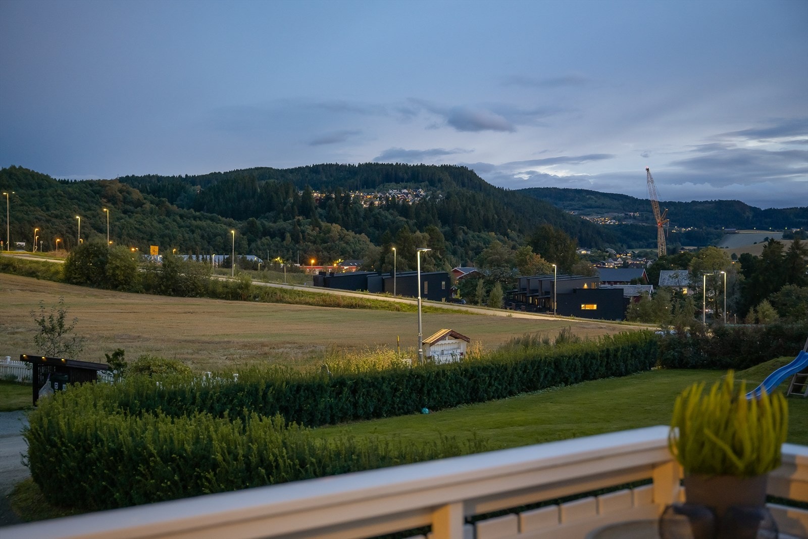 Også i sør har man fin og luftig utsikt, uten sjenerende støy eller innsyn. Galleribilde
