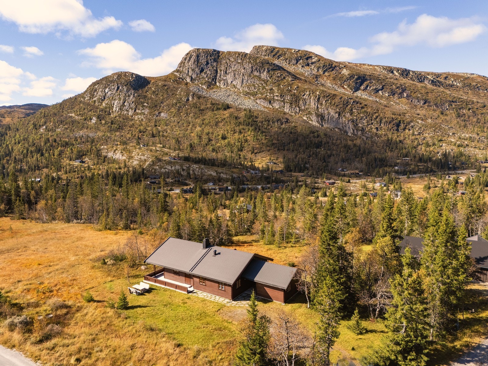 Området er et eldorado for turglade - enten du foretrekker fotturer i variert fjellterreng, fisking, bading eller jakt. Galleribilde