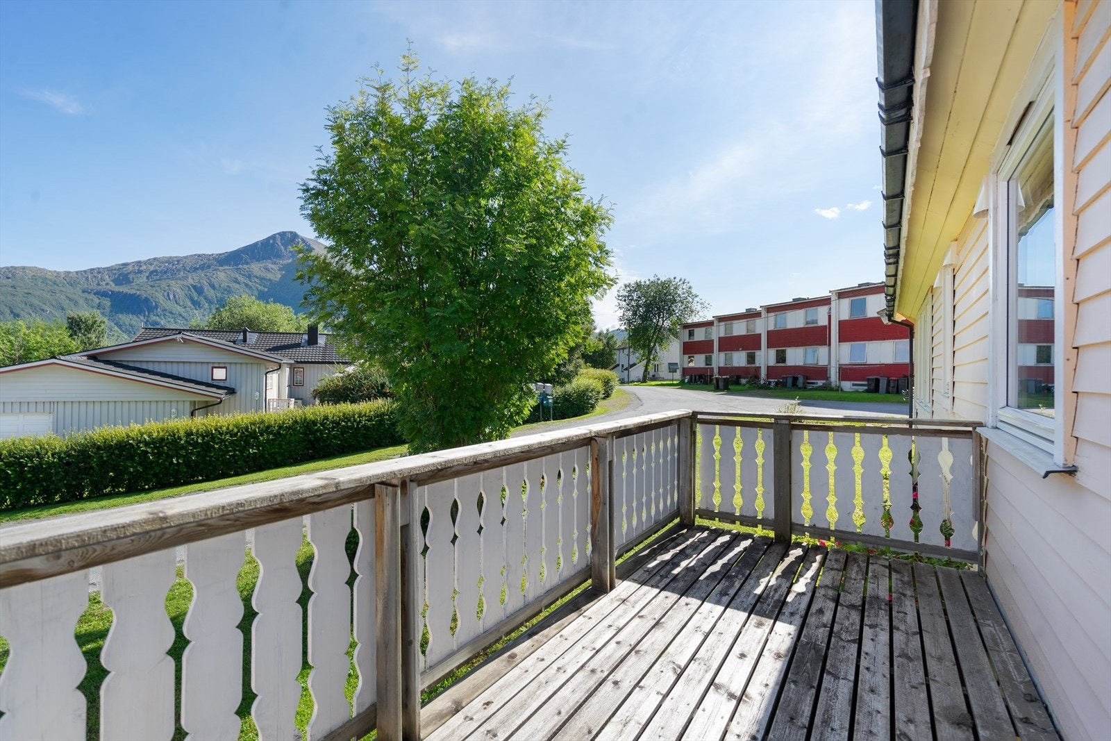 Balkong med plass til sittegruppe Galleribilde