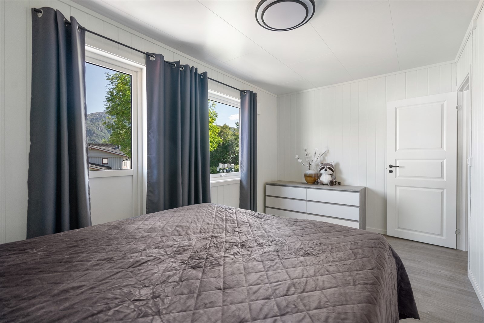 Soverom 1 - Fra soverom har du utgang til balkong Galleribilde