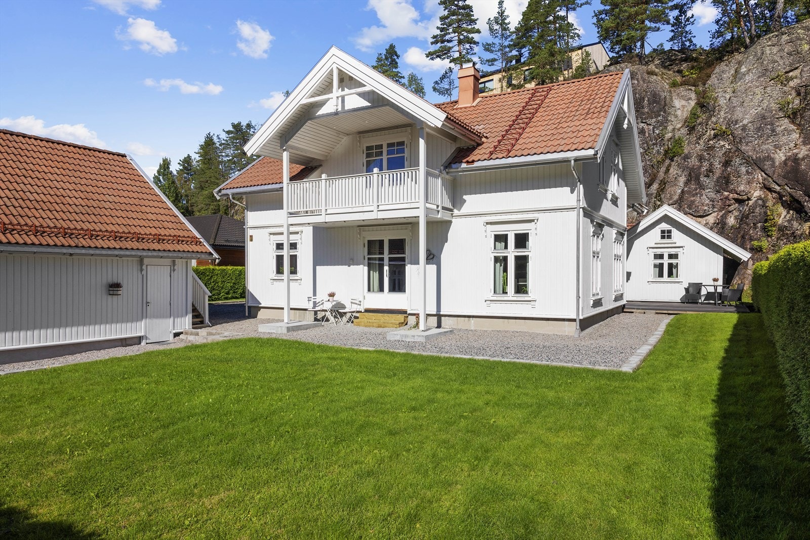 Hageområdet har god plass til aktiviteter for barnefamilien Galleribilde