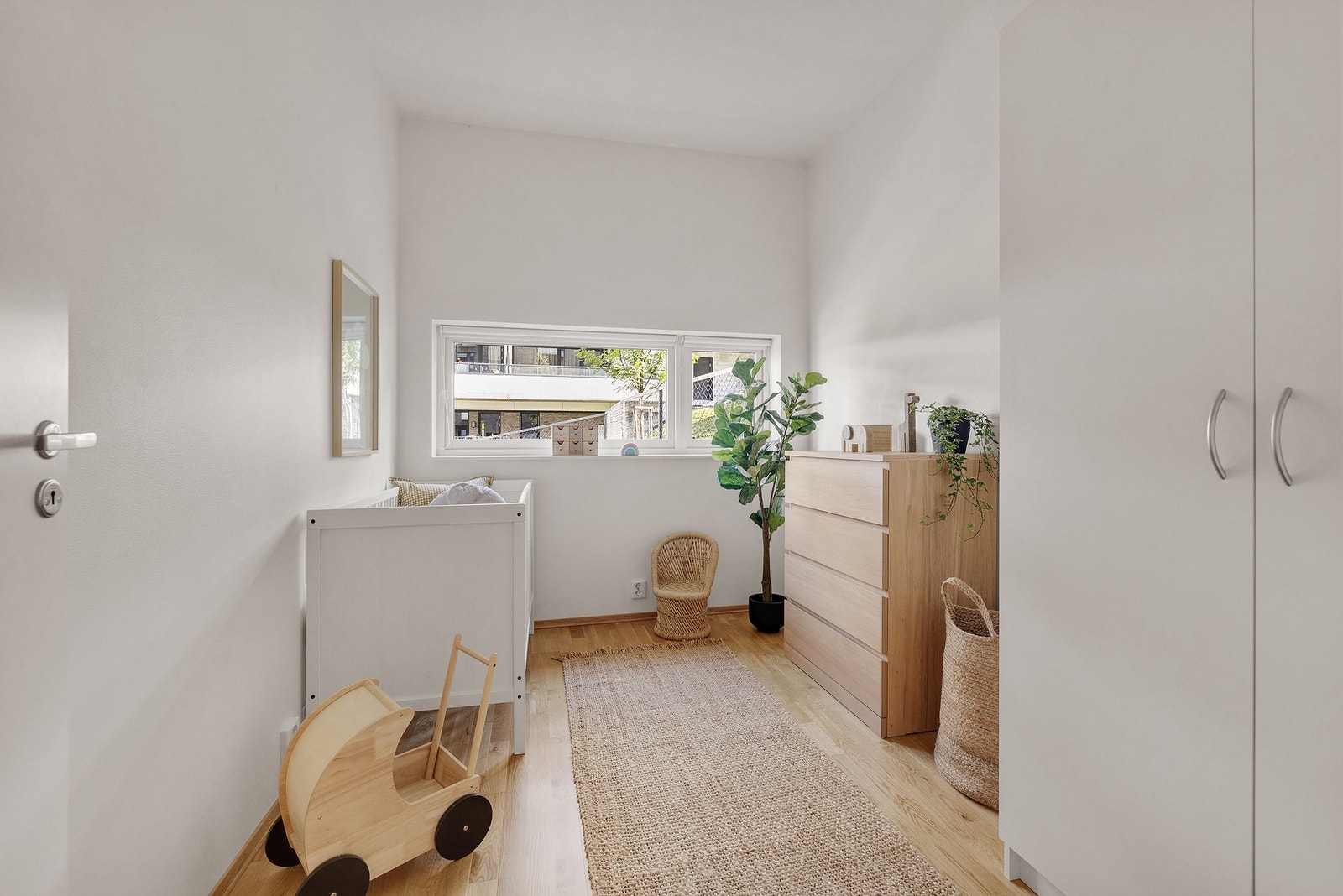 Soverom 2 er av god størrelse og egner seg fint som barnerom, gjesterom eller hjemmekontor. Galleribilde