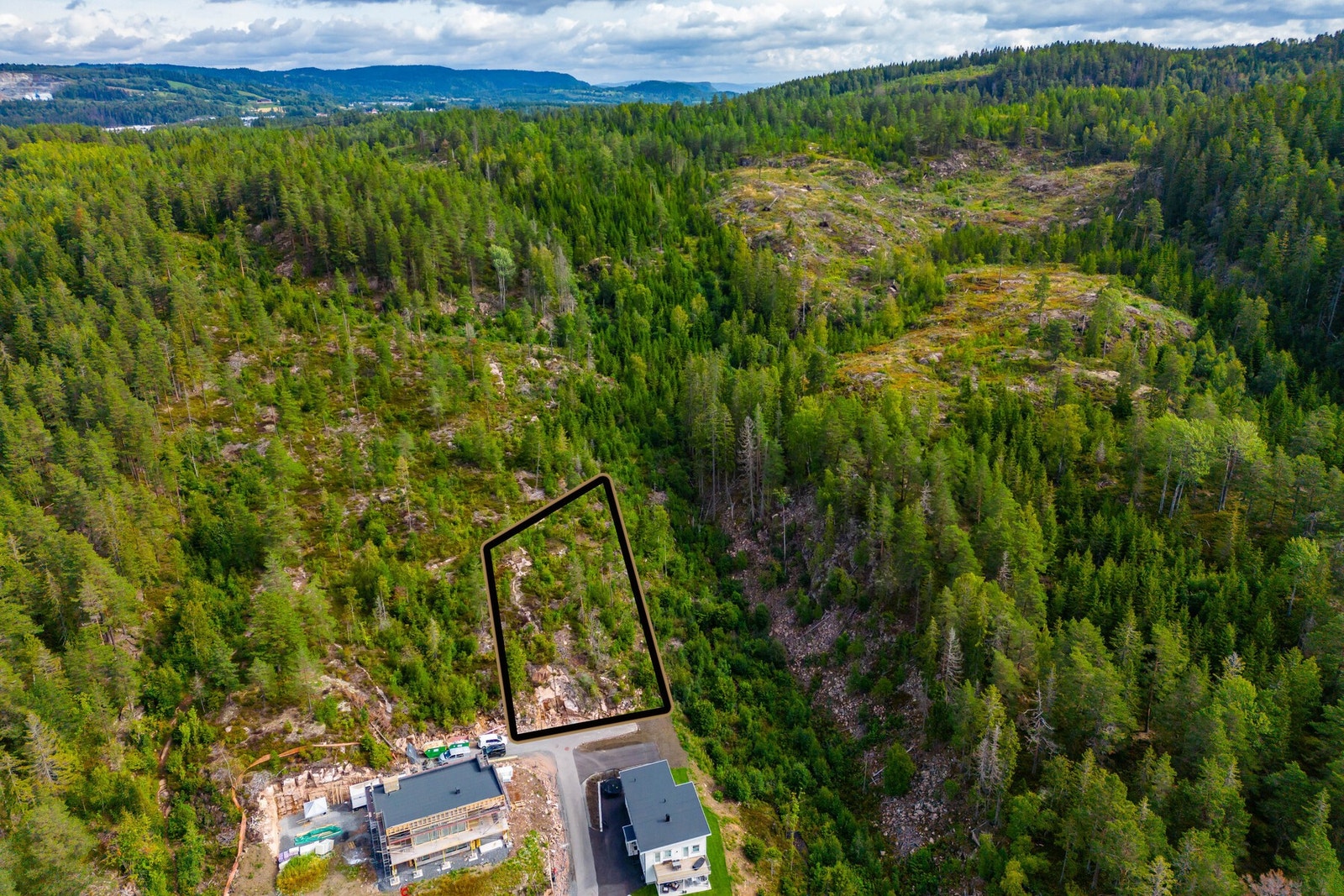 I rolige, naturskjønne og barnevennlige omgivelser på Reistad har du nå mulighet til å bygge drømmehjemmet. Galleribilde
