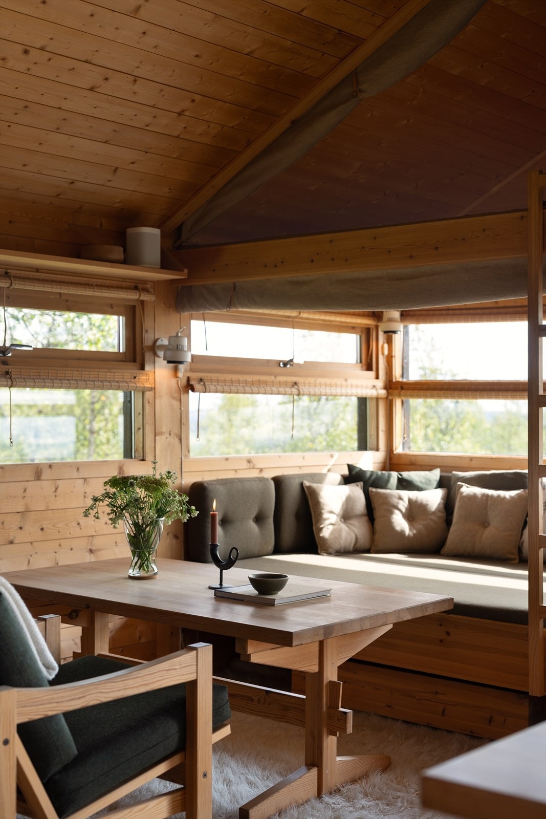 Orginiale puter trukket om i tidsriktig ullstoff i 2021 Galleribilde