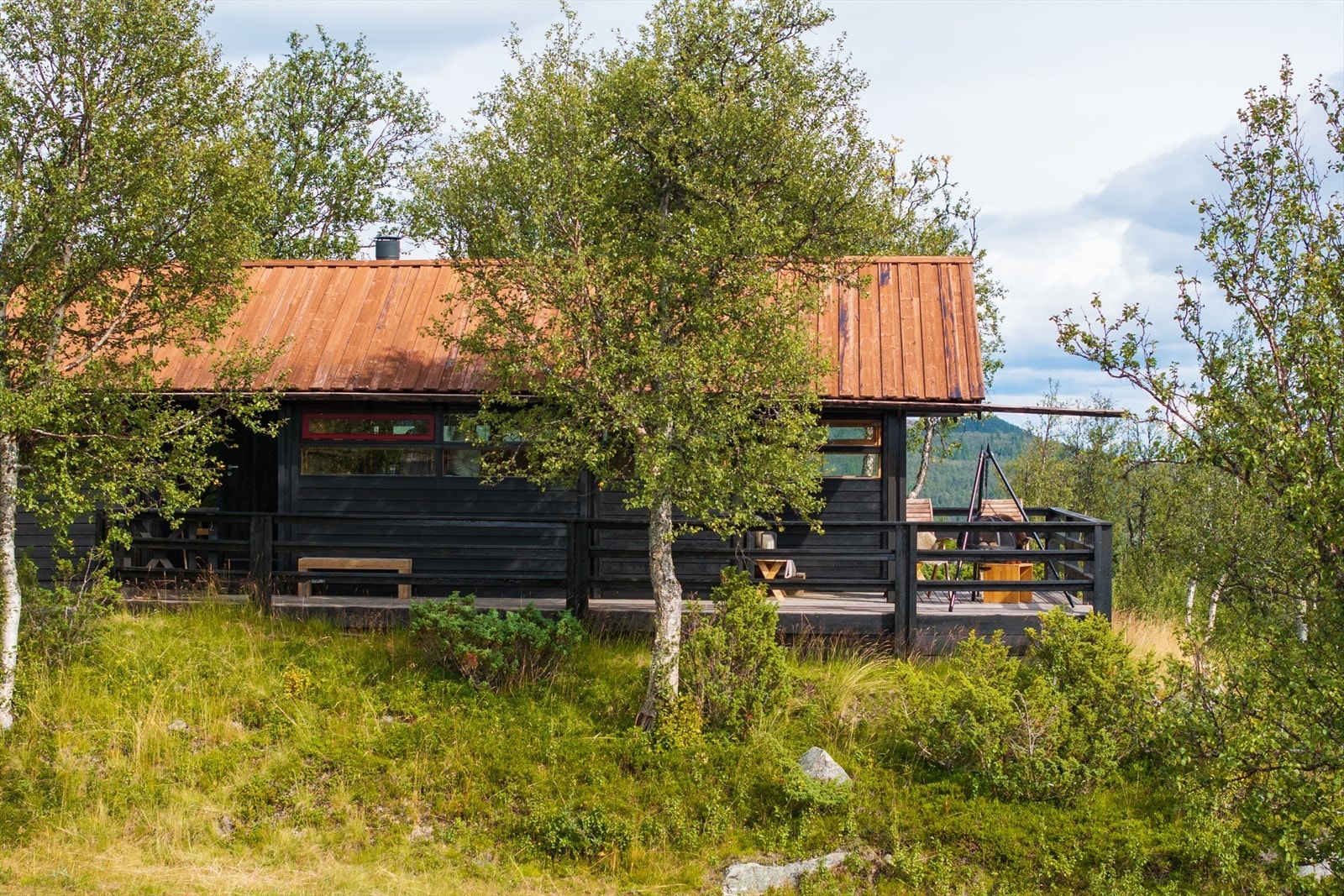 Egen parkeringsplass nedenfor hytta Galleribilde