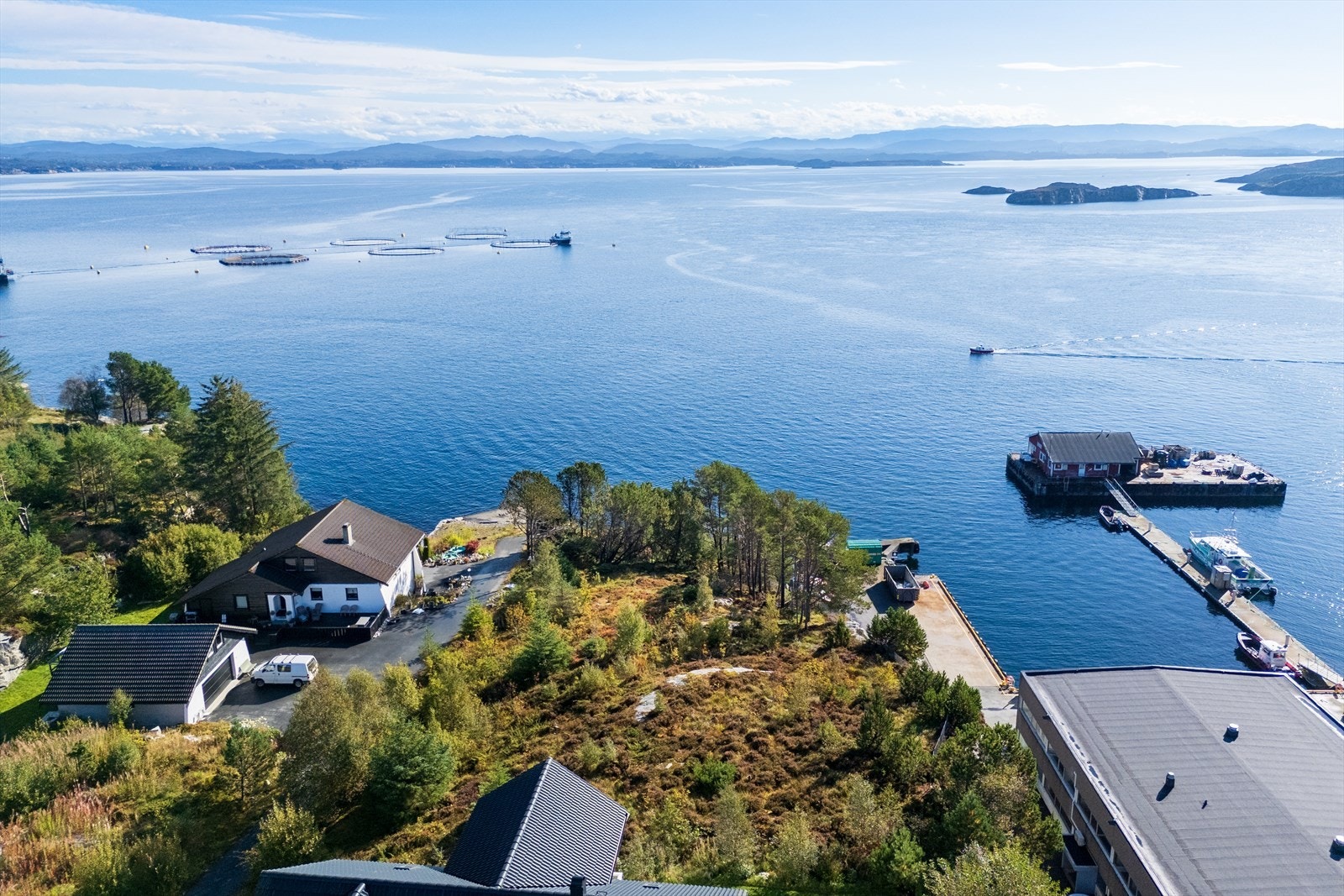 - Nordvik Bolig v/Finn Kristian Kraakenes har gleden av å presentere en idyllisk tomt ved sjøen - Galleribilde