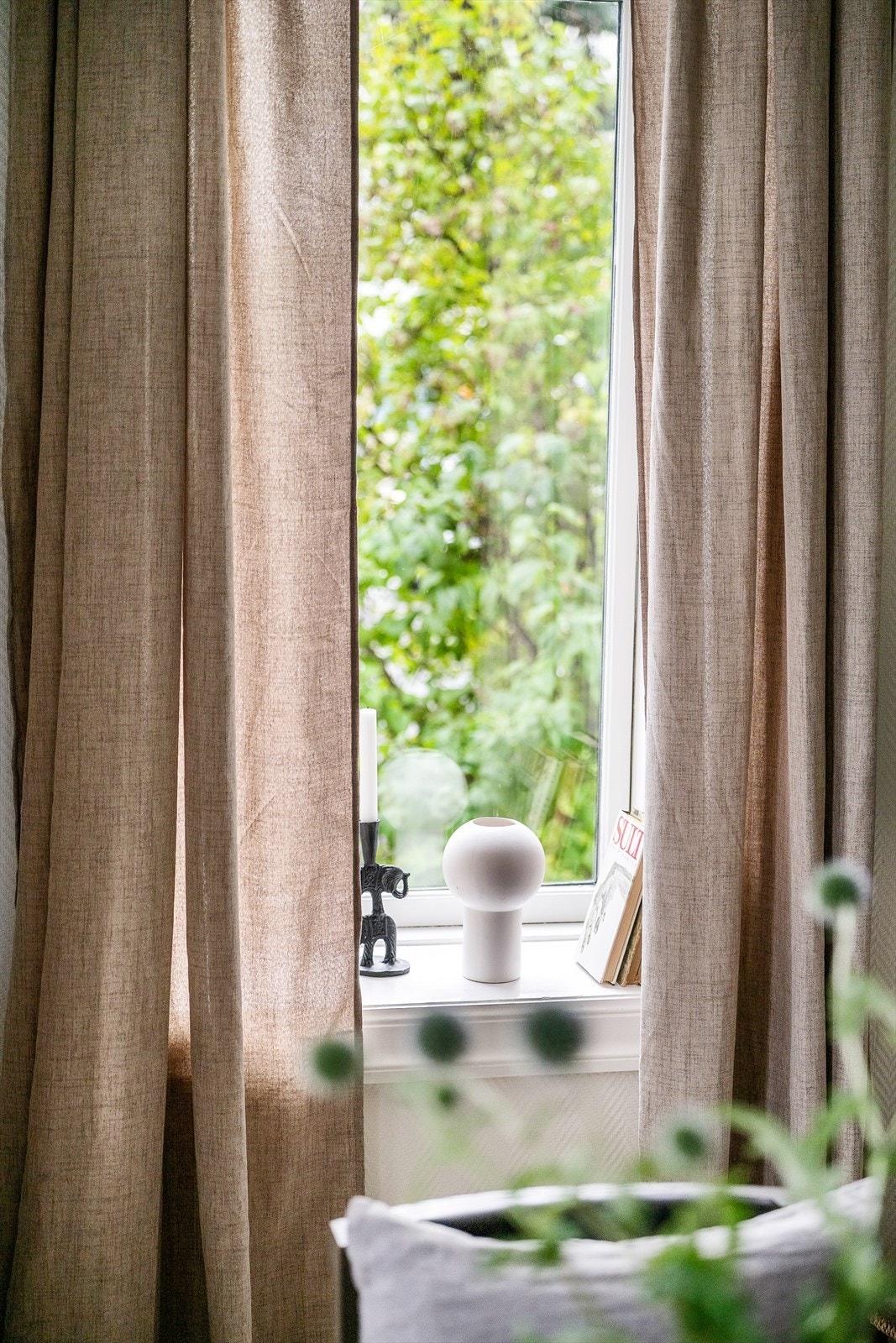 Her er det store vindusflater som skaper mye naturlig lysinnslipp. Galleribilde