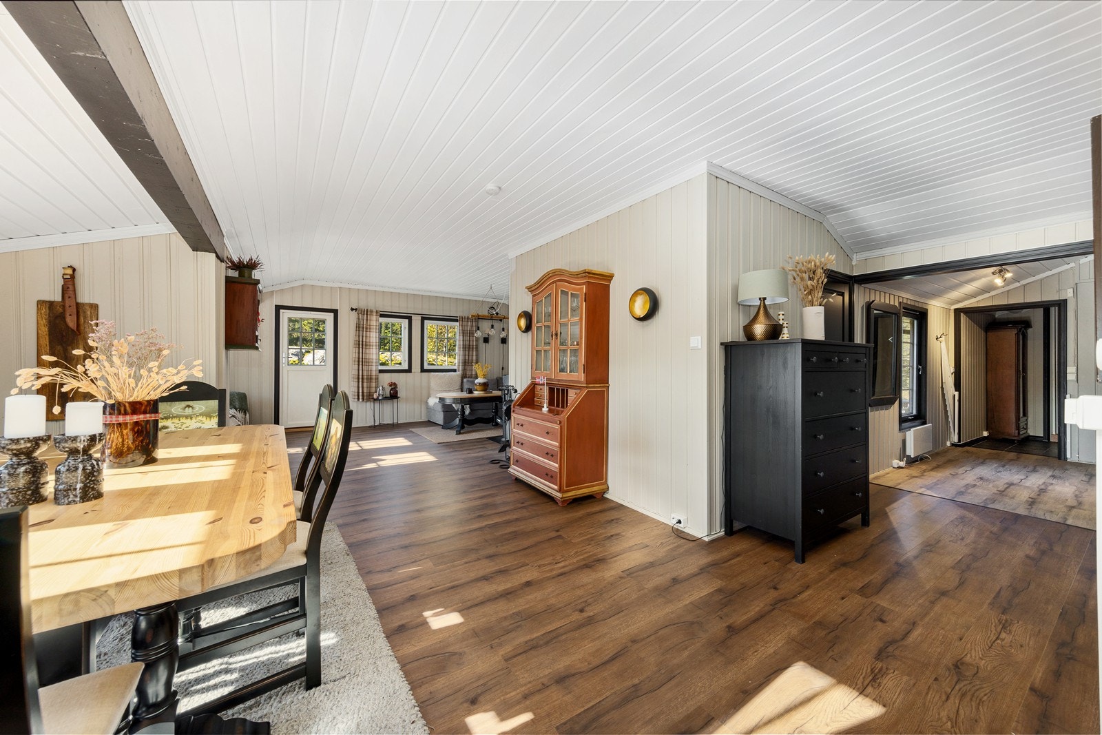 Hytta har en praktisk og gjennomtenkt planløsning som gir god utnyttelse av arealet. Galleribilde