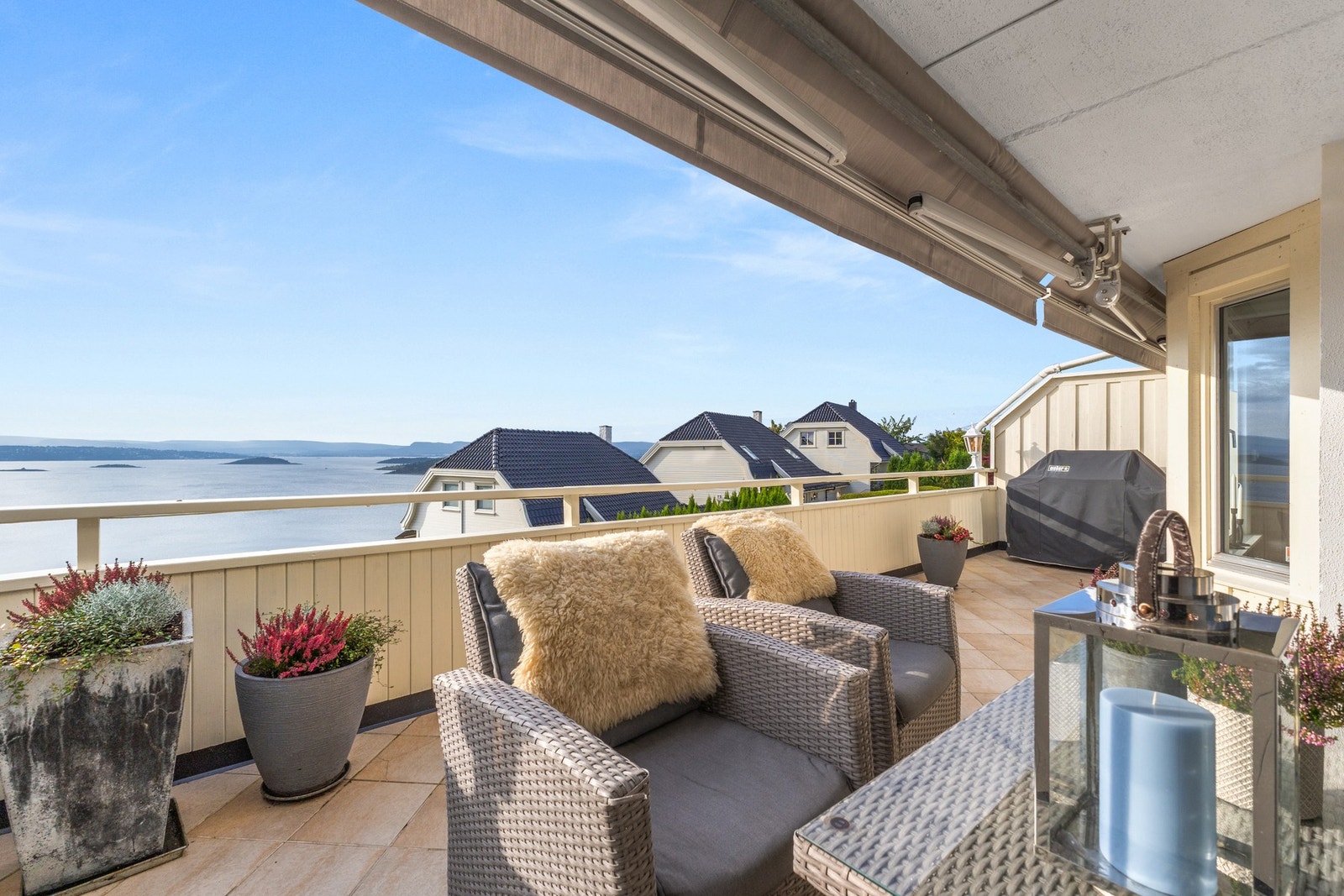 Solrik, vestvendt terrasse på 21 m² | Markise fra 2025 Galleribilde