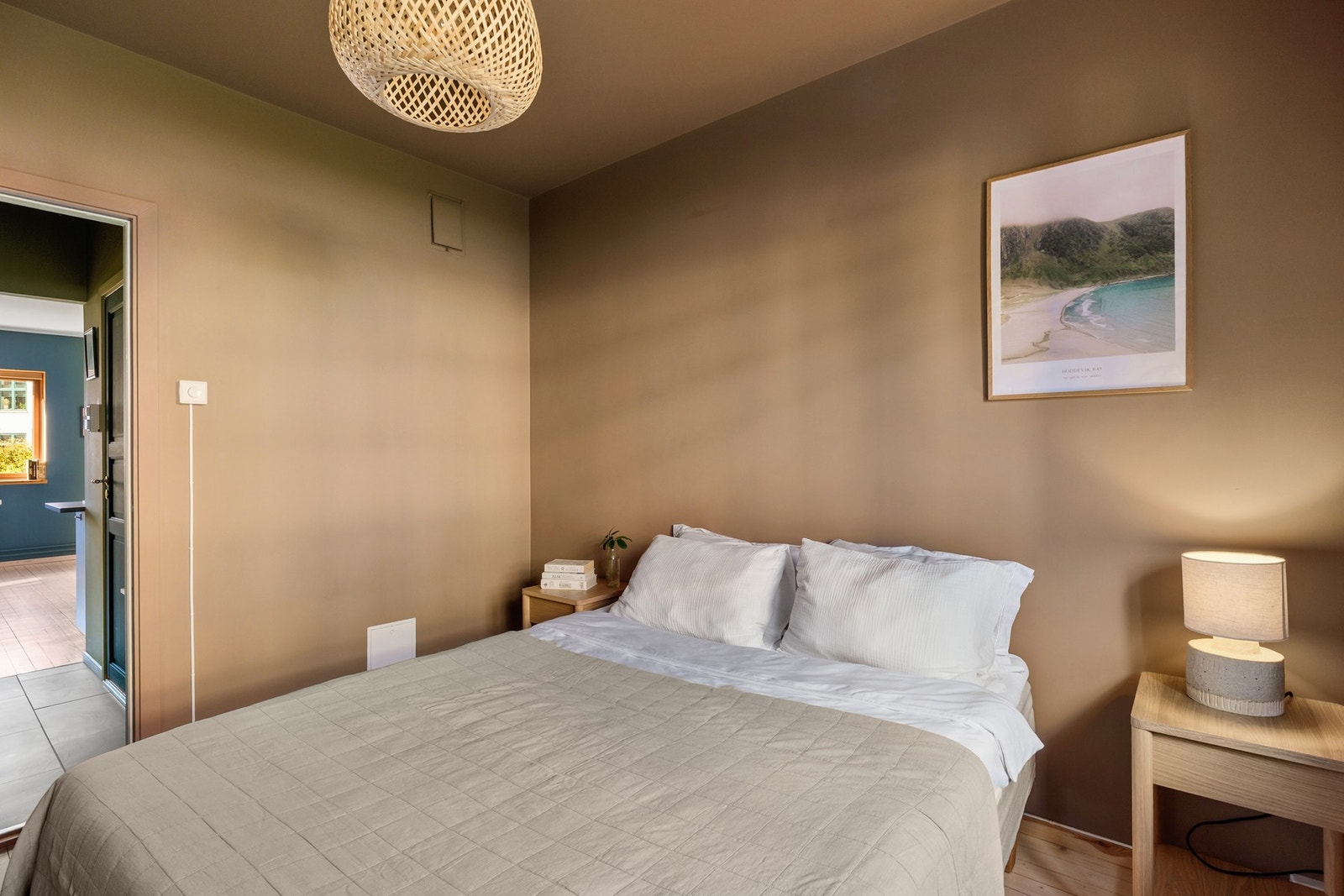 God plass til innsetting av garderobeskap. Galleribilde