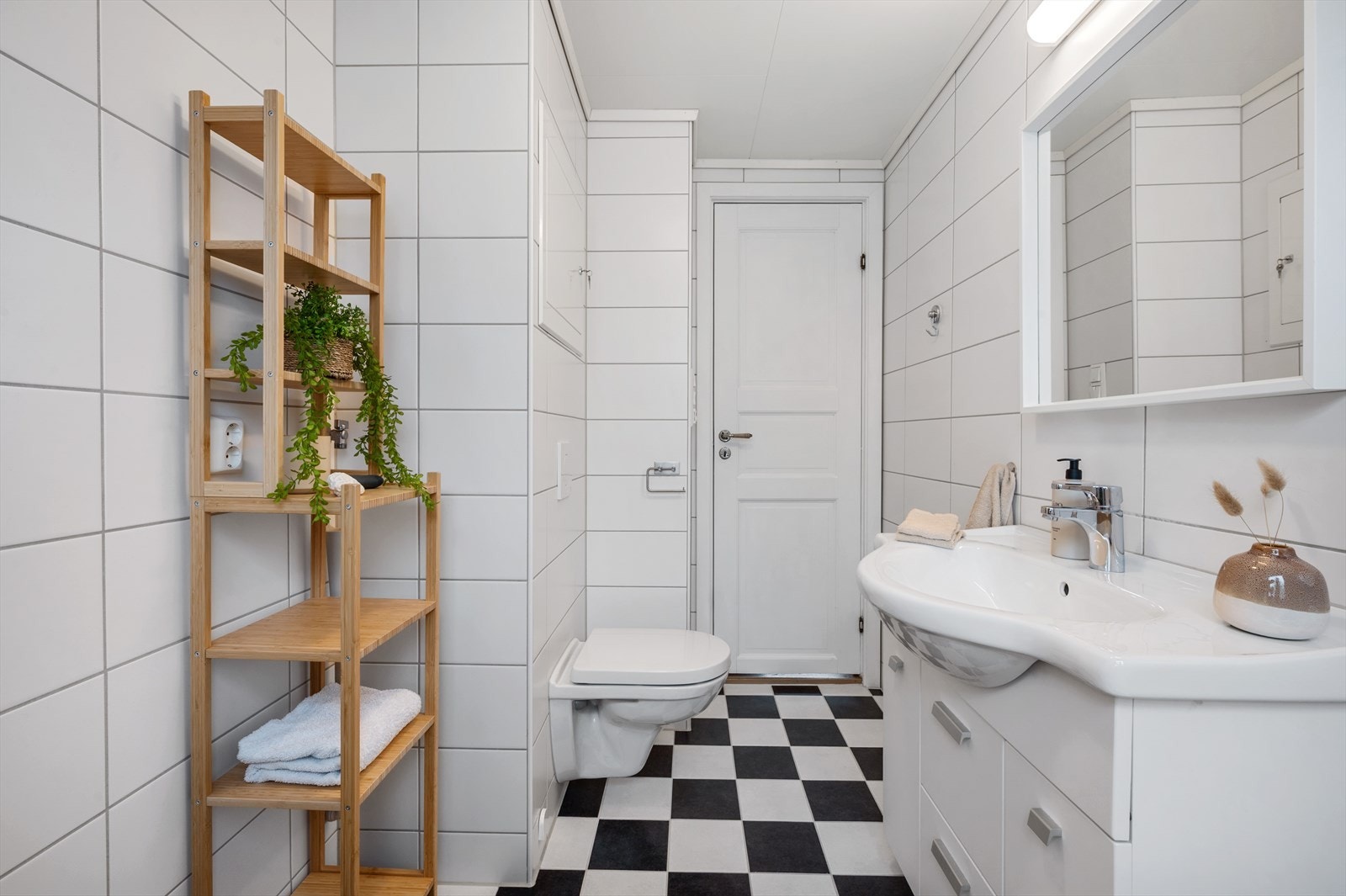 - Badet ble oppgrader i 2016 i regi av borettslaget - Galleribilde