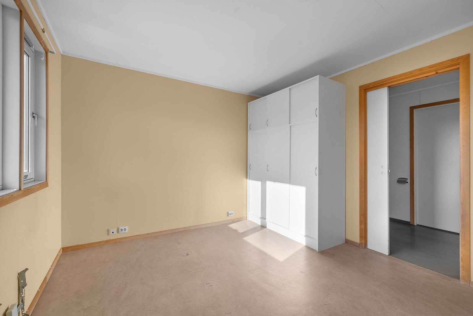 Direkte adkomst til bad både fra soverom og gang Galleribilde