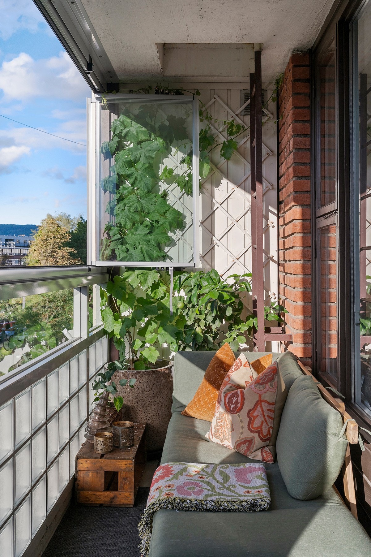 Lun balkong ca 4 kvm med fleksibel innglassing Galleribilde