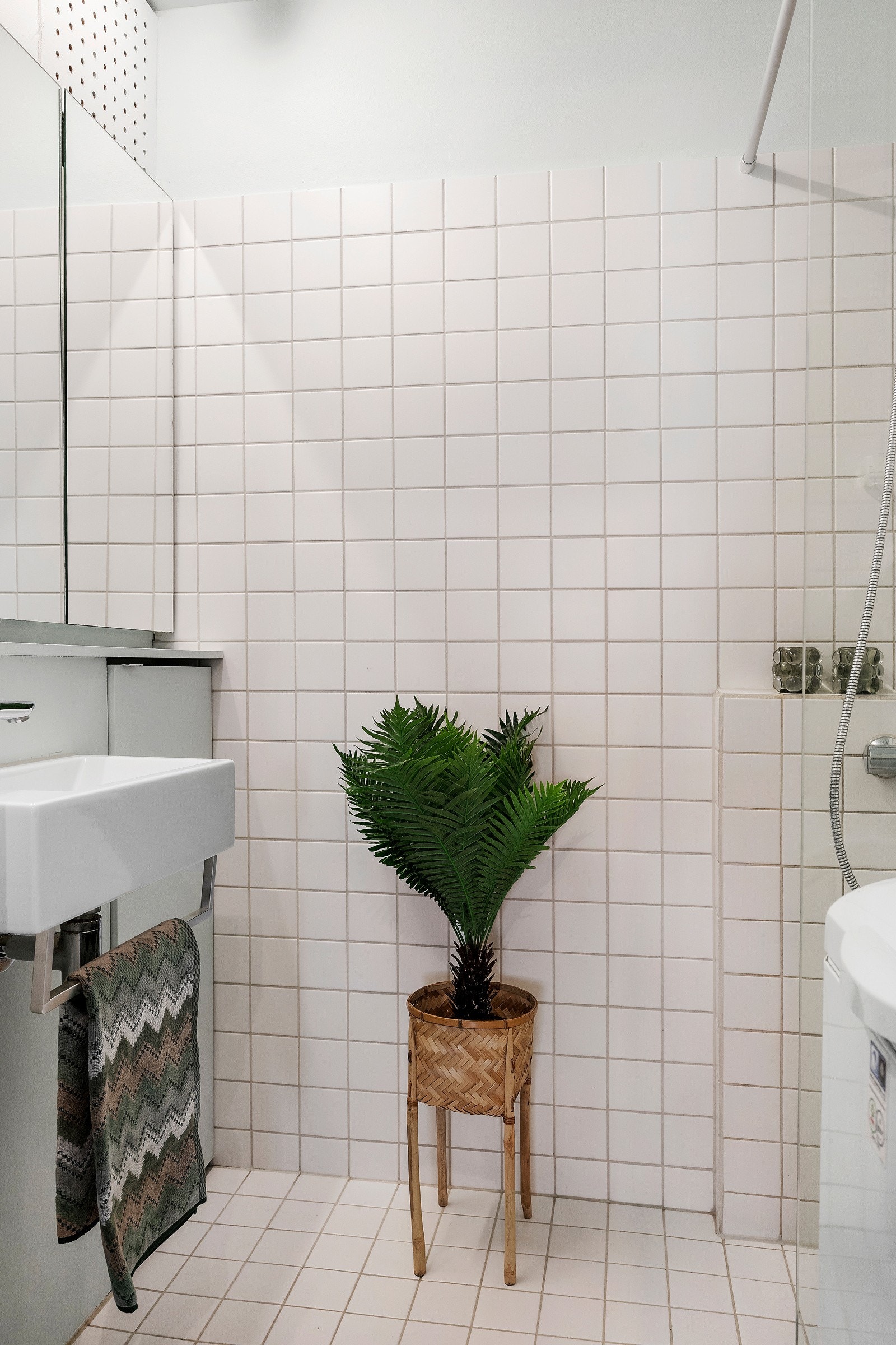 Bad med opplegg for vaskemaskin Galleribilde