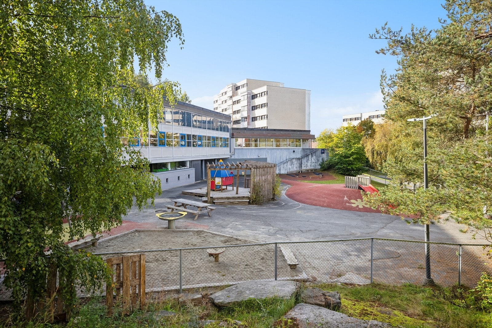 Barnehagen befinner seg "rett utenfor" døra! Galleribilde