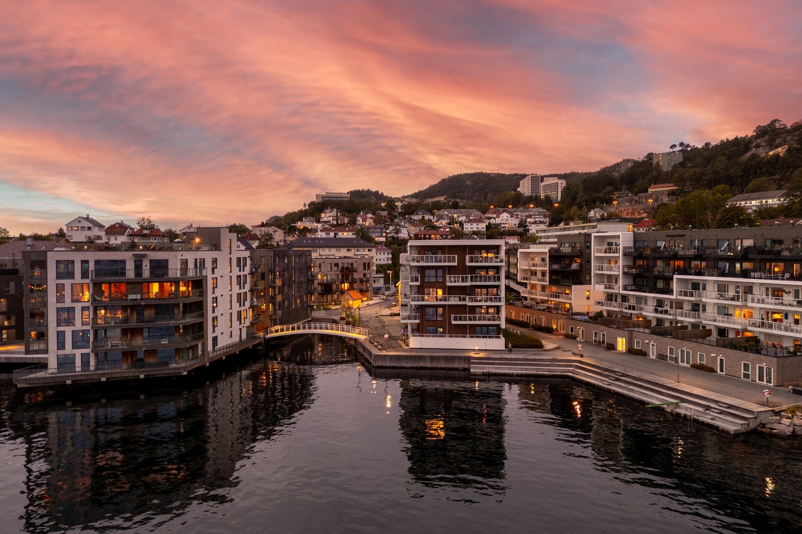 Dagligvarebutikken Joker ligger til i nabobygget. Galleribilde