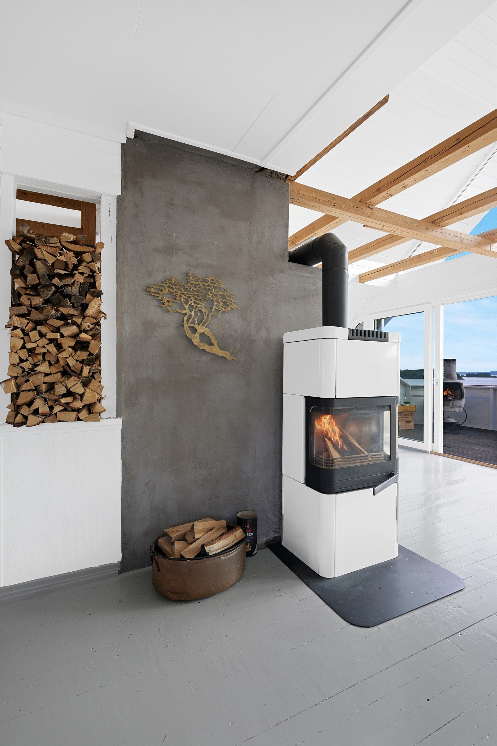 Kjekt utover høsten med peis både inne og ute.... Galleribilde