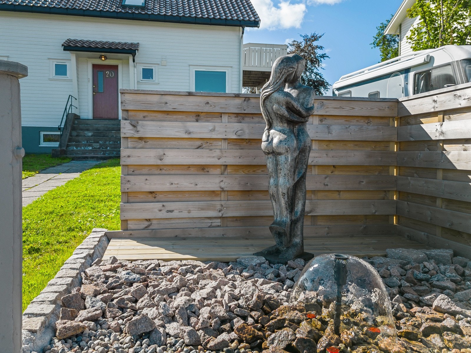 Springvann med stemningsfullt LED lys Galleribilde