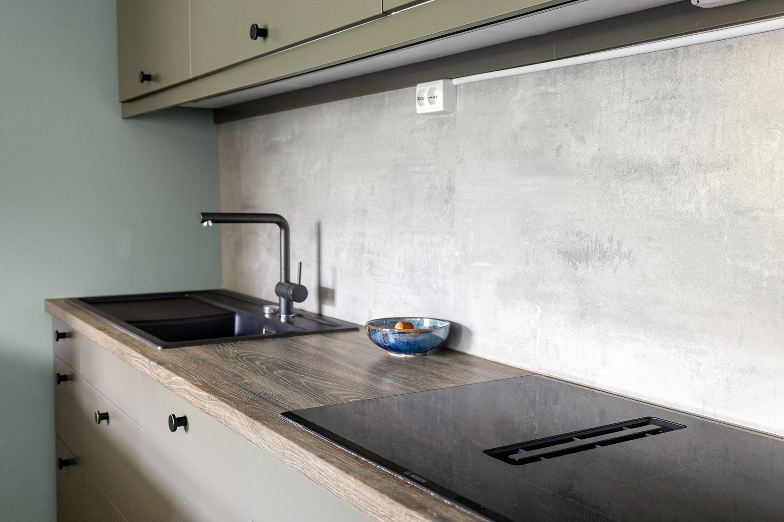 Platetopp med integrert ventilator. Galleribilde