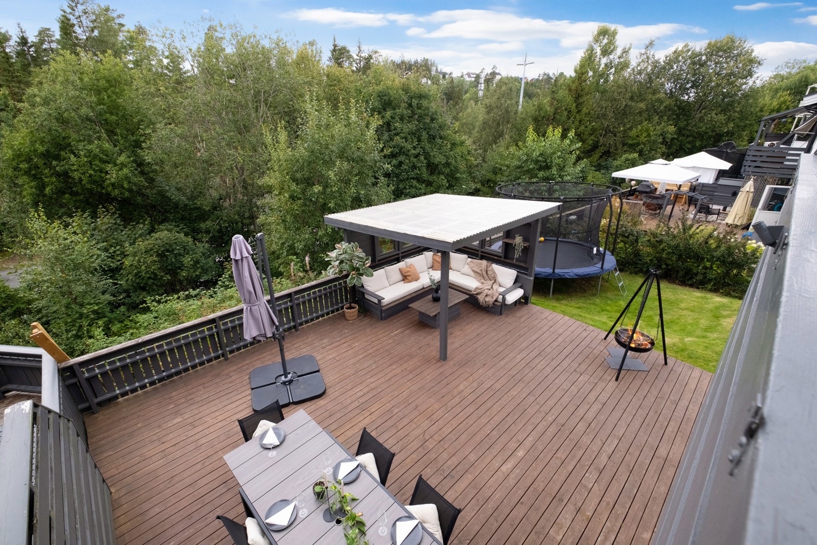 Utsyn fra balkongen ved stue. Galleribilde