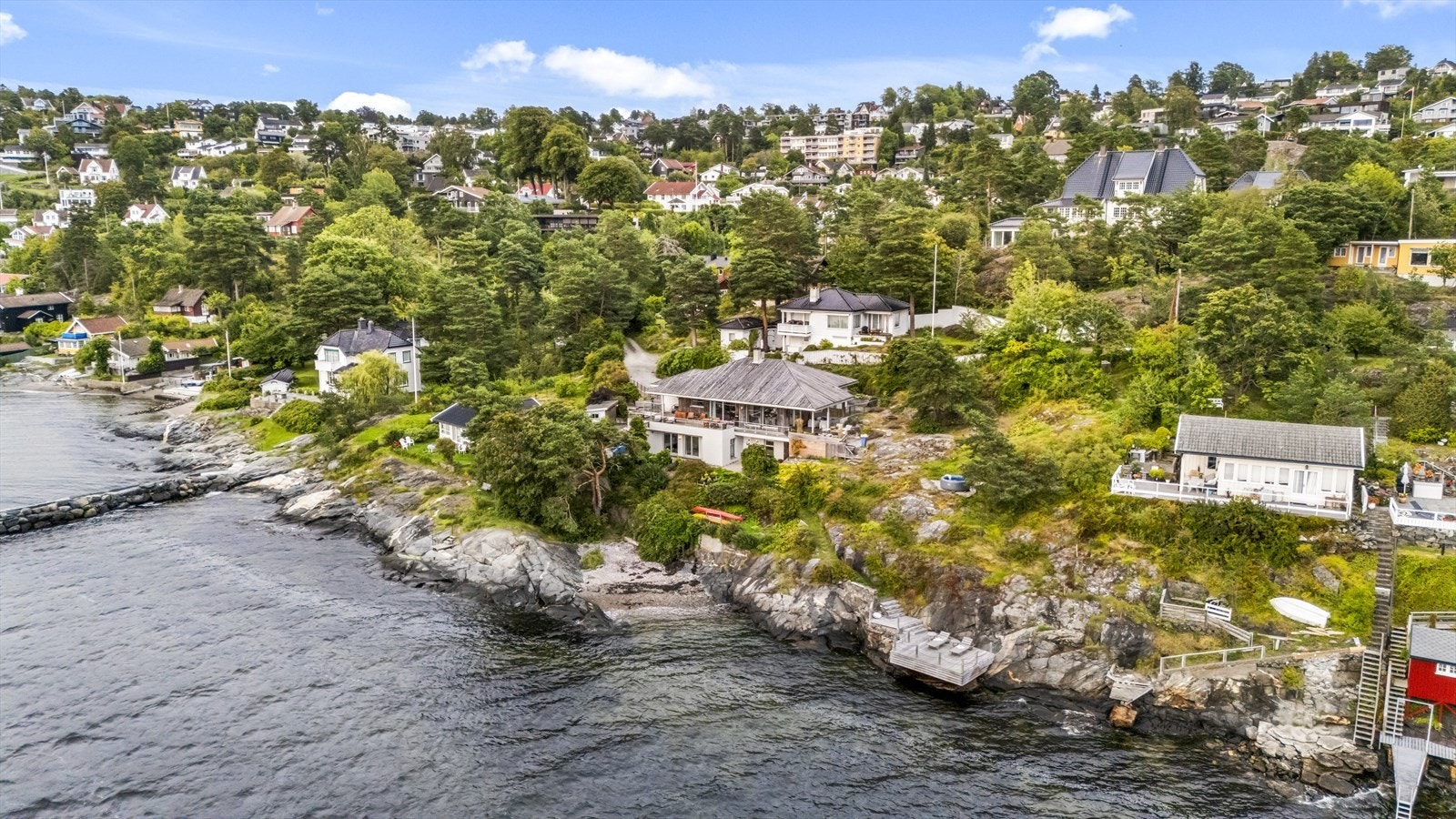 Det er gang-/sykkelavstand til idylliske Drøbak sentrum Galleribilde