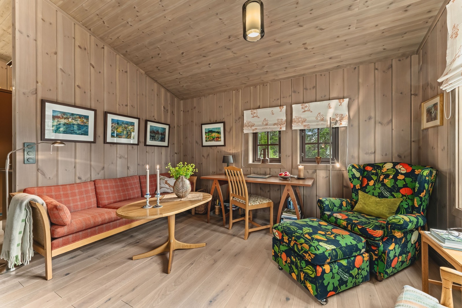 Lys og trivelig stuedel. Galleribilde