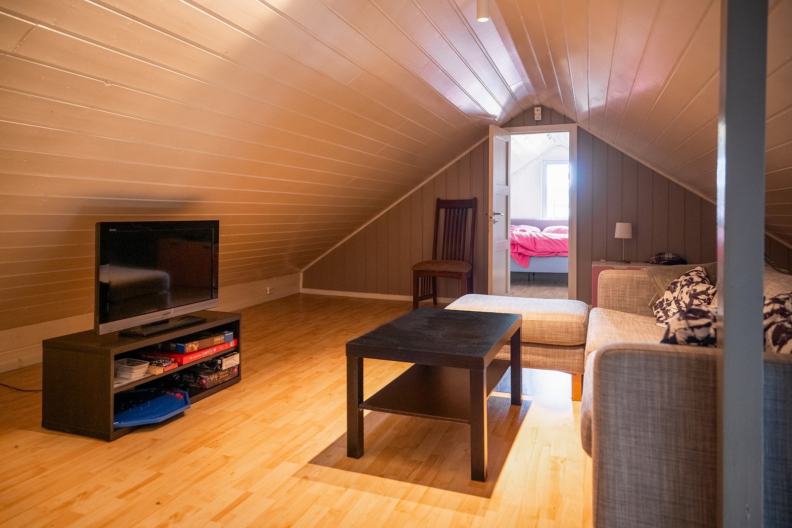 Perfekt loftstue for ungdommen. Galleribilde