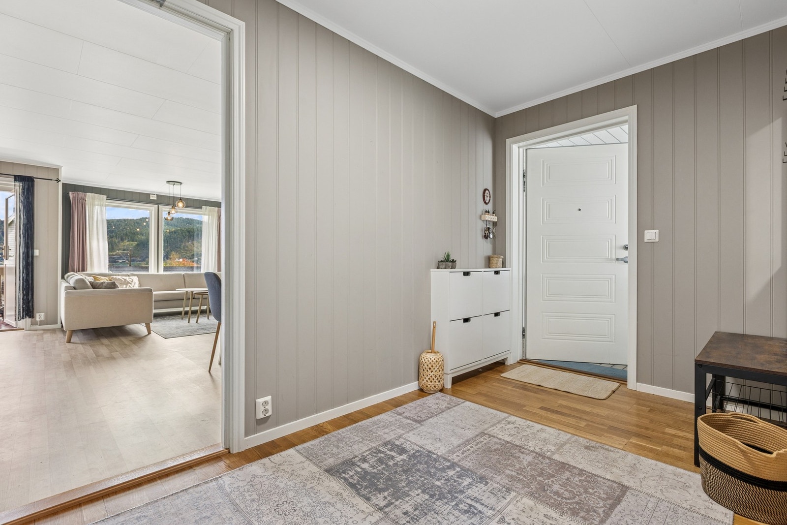 Leiligheten har en gjennomtenkt planløsning og en standard som gjør at du kan flytte rett inn. Galleribilde