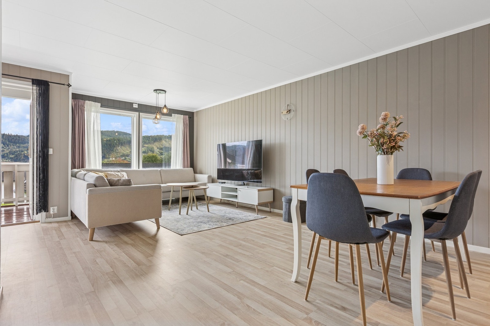 EIE eiendomsmegling ved Amrinder Singh har gleden av å presentere Soknestunet 10D. Galleribilde