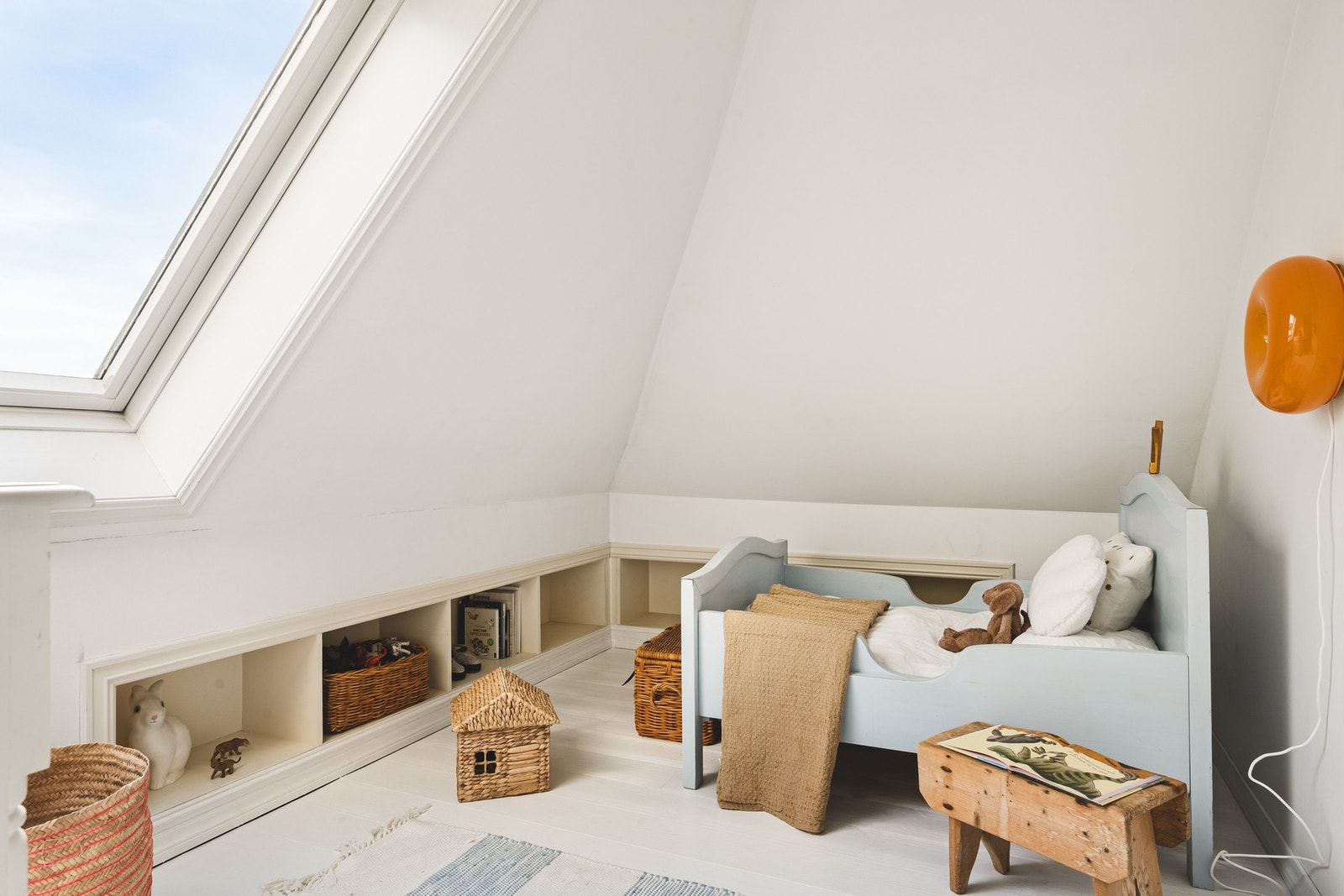 På loftet finner man også et soverom. Galleribilde