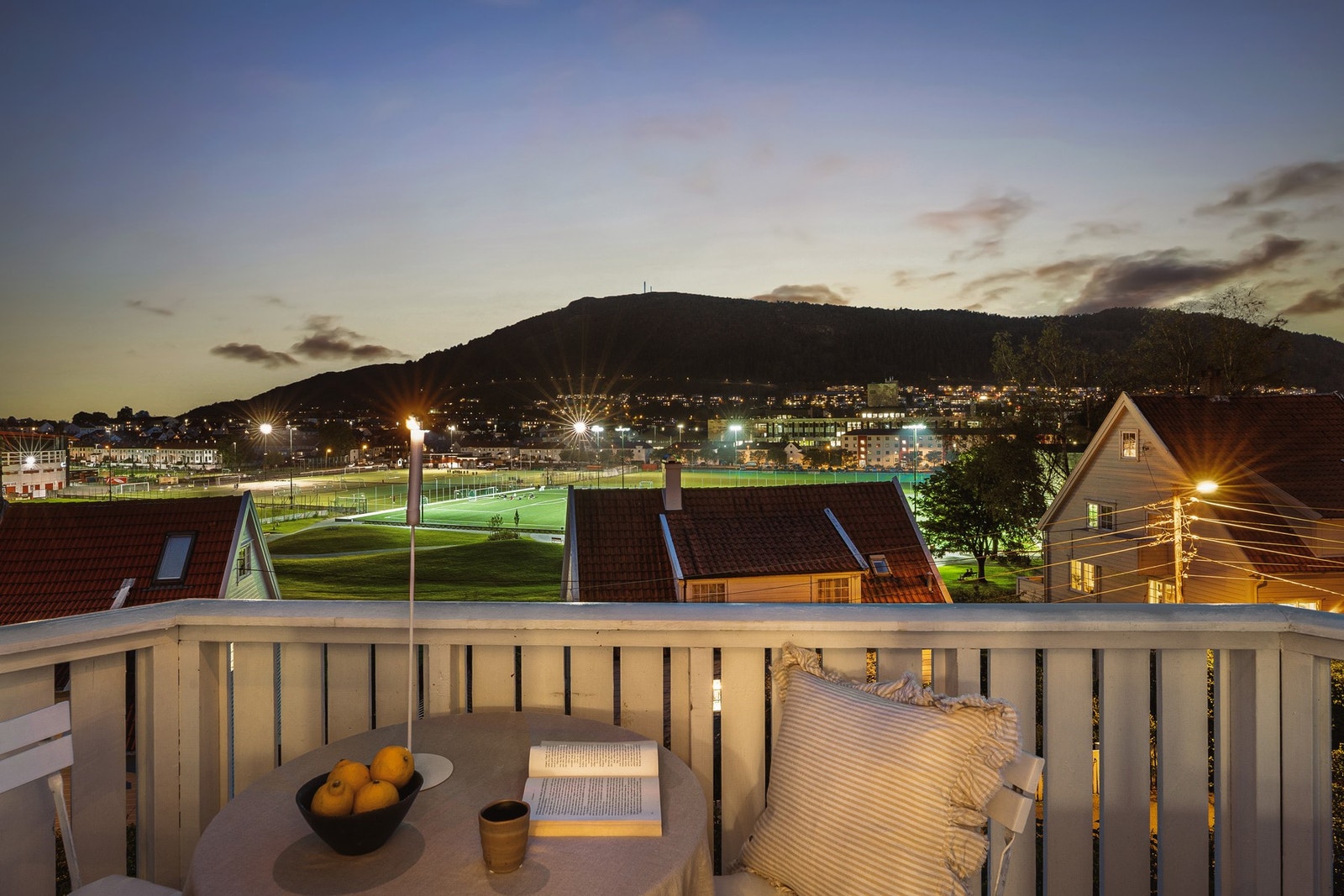 Utgang fra stue til balkong. Galleribilde