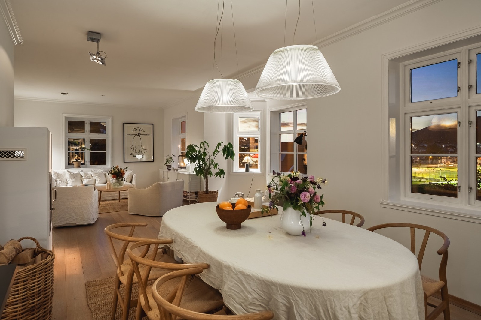 Det er god plass til å innrede med langbord. Galleribilde