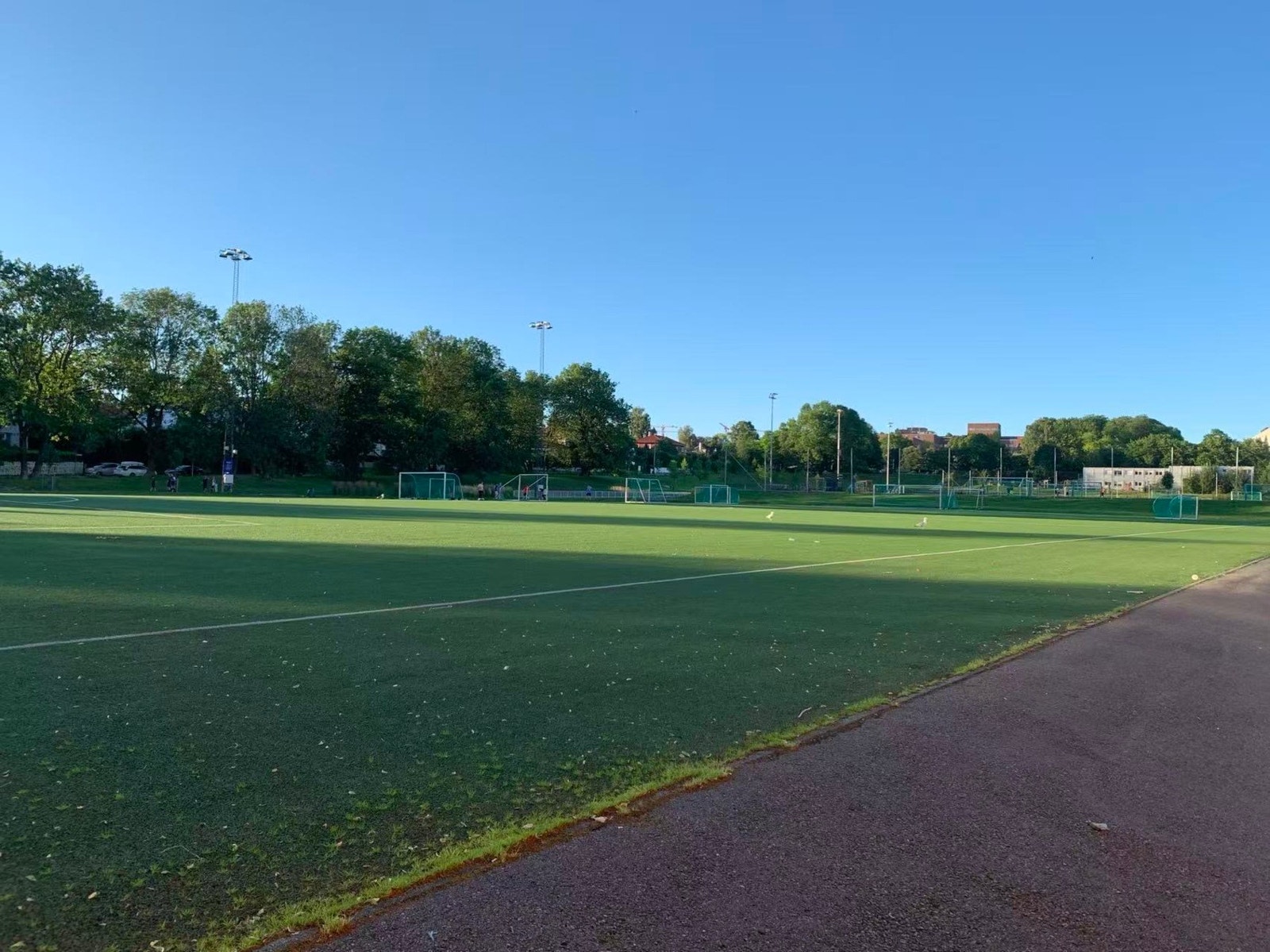 Fotballbane like i nærheten av eiendommen. Galleribilde