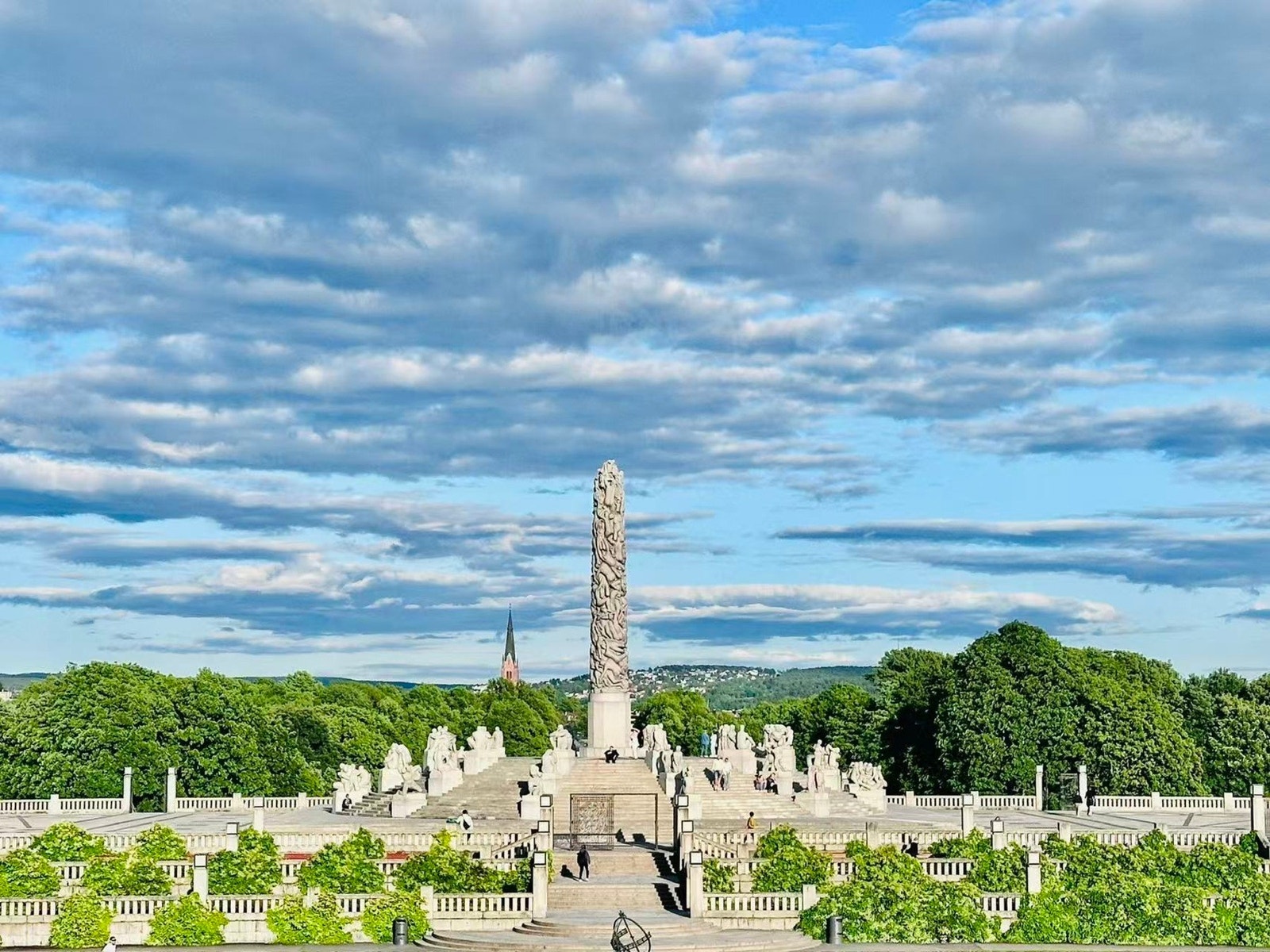 Frognerpaken ligger like utenfor døren med kort gangavstand. Galleribilde