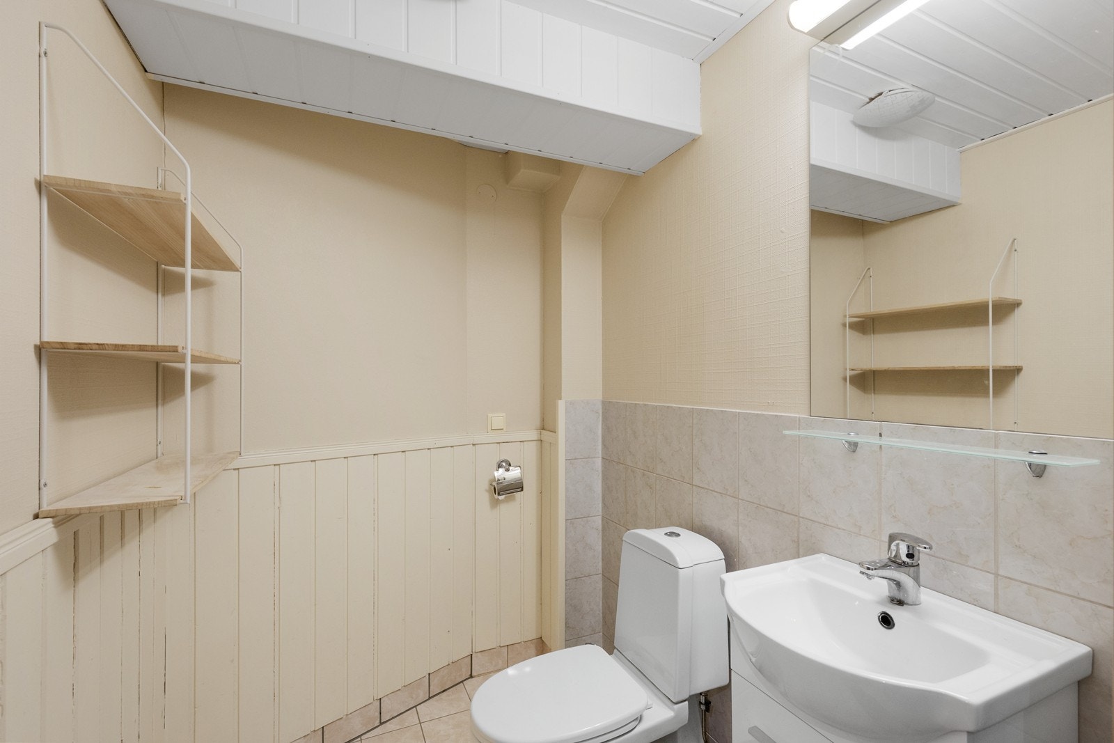 Leilighet 1 - Toalettrom Galleribilde